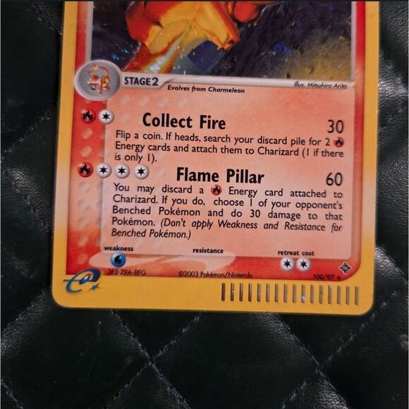 Charizard 100/97 Holo Rare – Skyridge 2003 – EX E-Series Pokémon Card(Creasing) - Picture 5 of 8